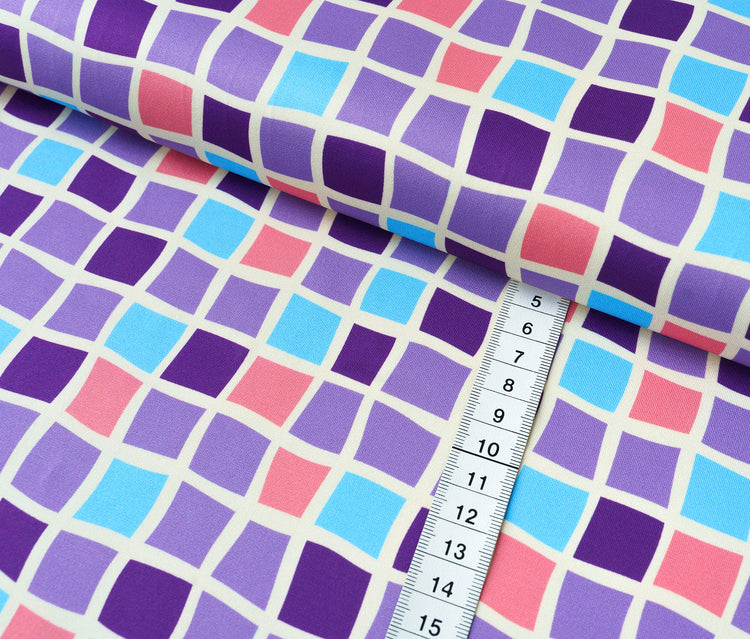 Performance - SWIMMING POOL LILA