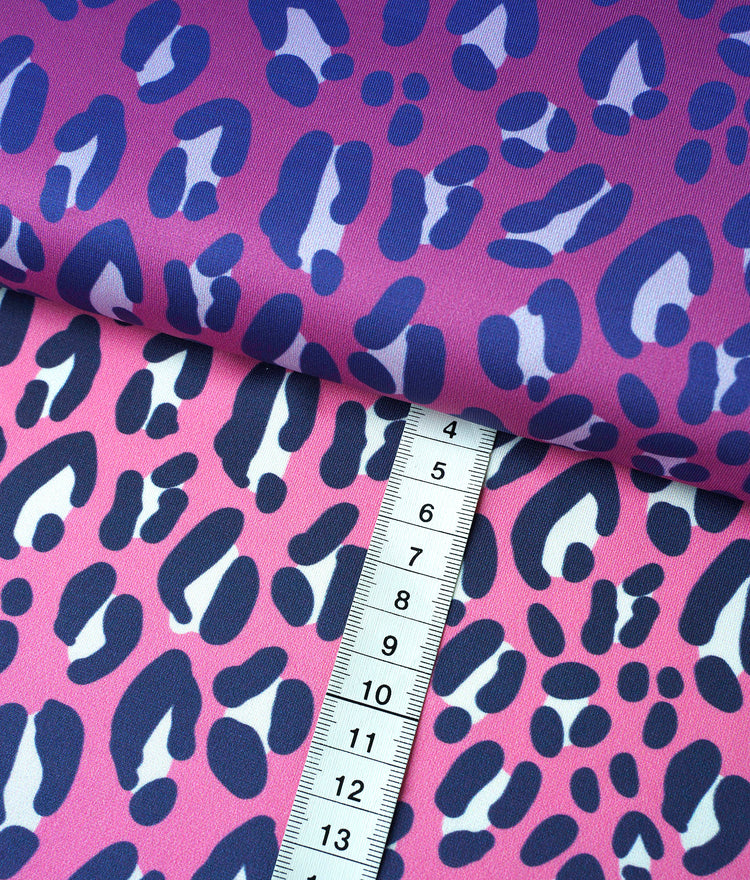 Performance - LEO SAFARI PINK