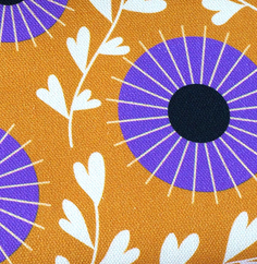 Queen of Hearts - COURT GARDEN - Sweat