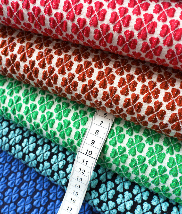 Hand on Heart - LUCKY KNIT