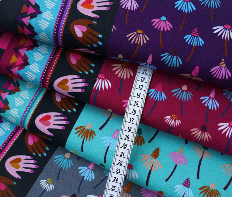 Queens United - DAISIES - New Cotton Satin Webware