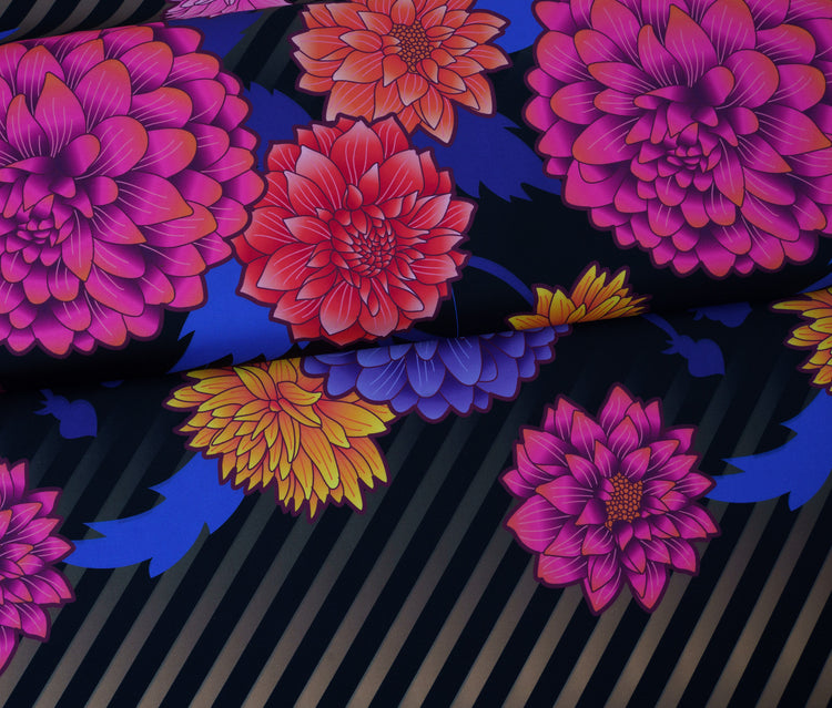 Performance - BIG DAHLIA