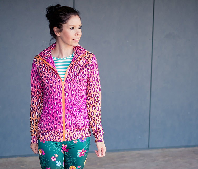 Performance - SAFARI PINK